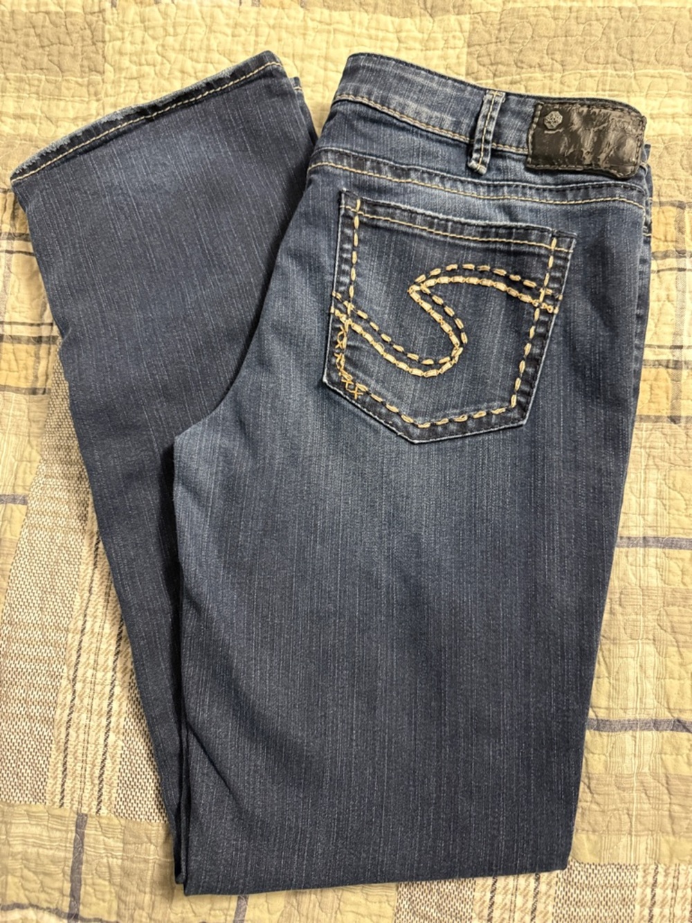 Silver jeans- mid rise- slim boot cut Aiko Women's Dark Blue Contrast Stitching